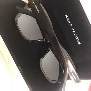 100% authentic Marc Jacob sunglasses
